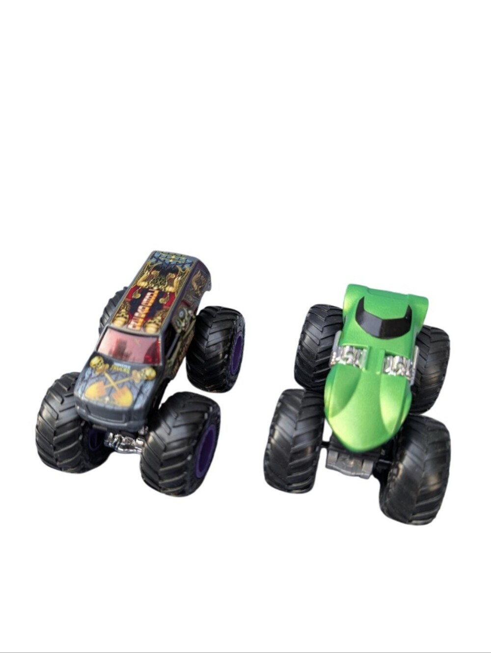 Hot Wheels Monster Jam 1:64 Scale Trucks - One Bad Ghoul & Twin Mill